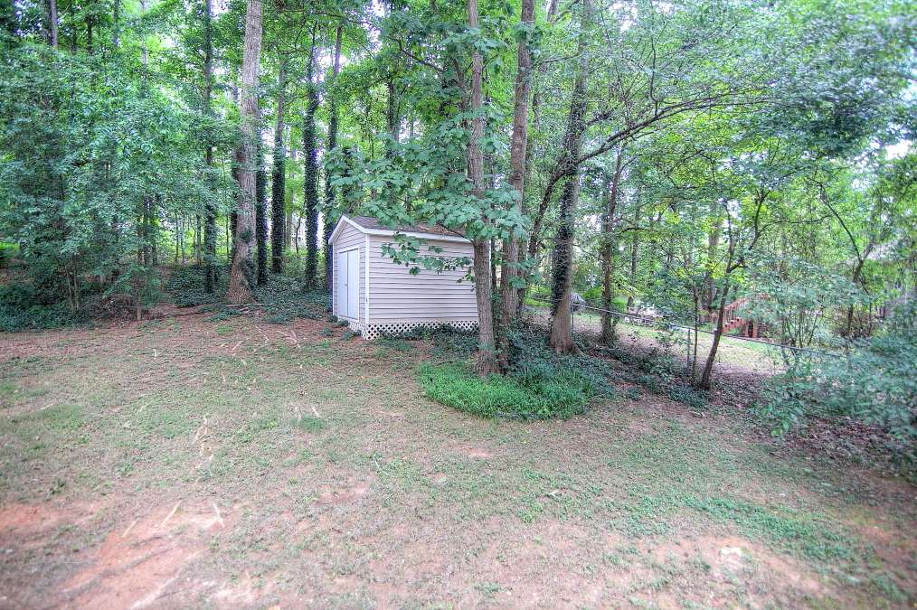 Glide Tour of 516 Picketts Ridge, Acworth, 30101