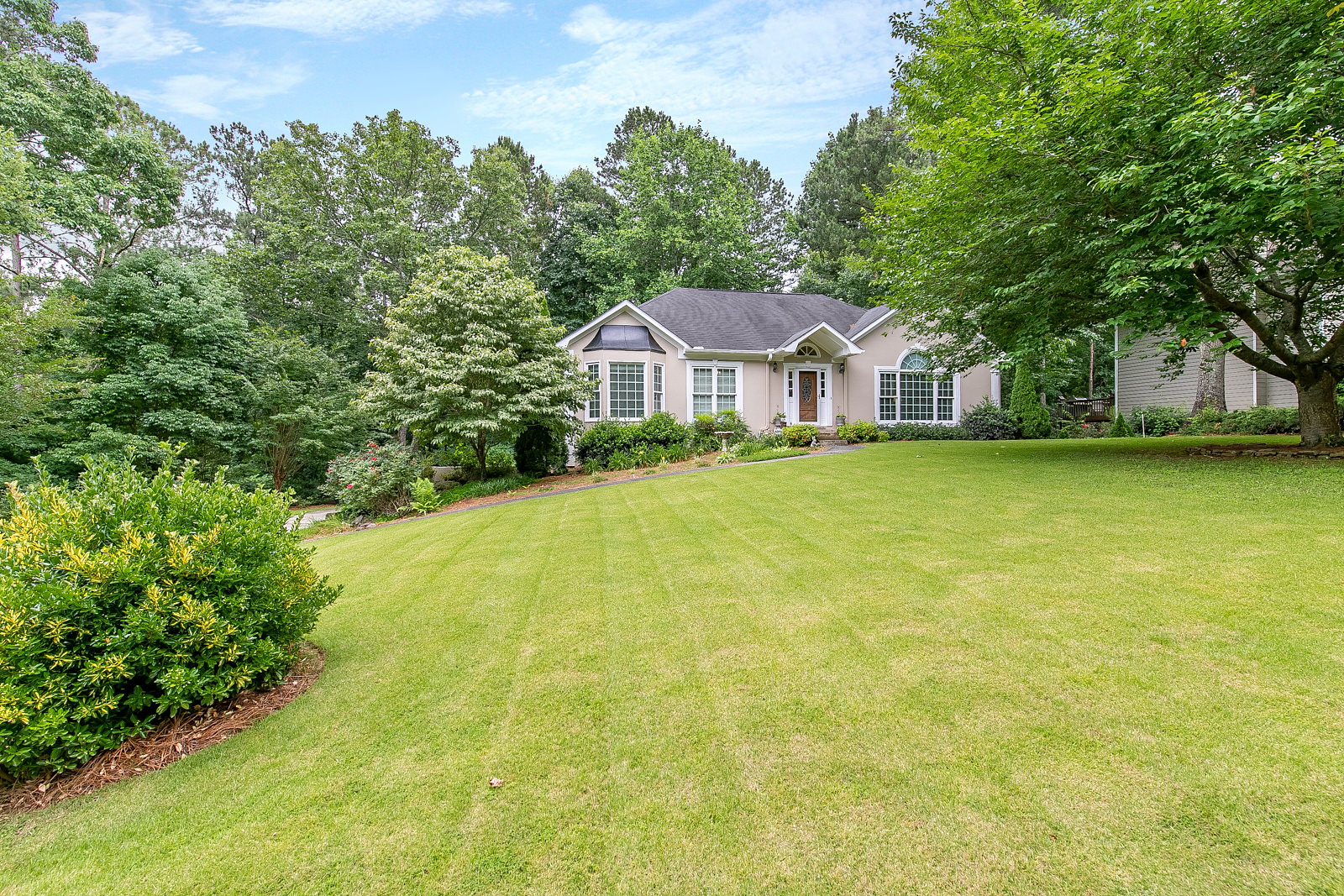 Glide Tour of 155 Chadds View, Acworth, 30101