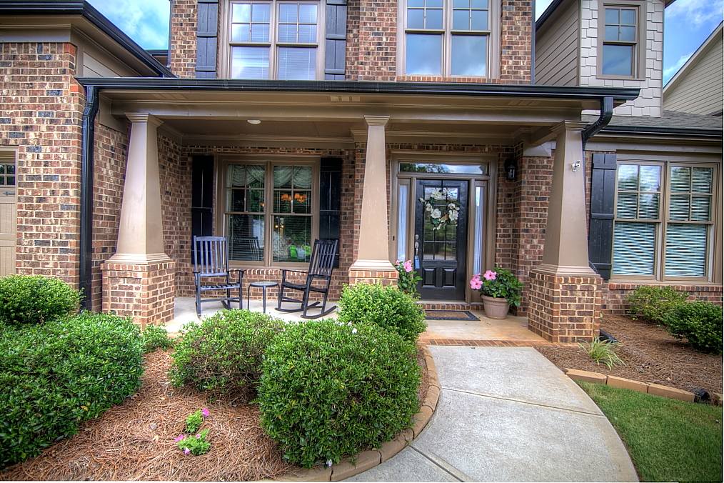 Glide Tour of 6010 Stillwater Place, Flowery Branch, 30542