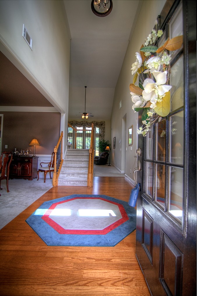 Glide Tour of 6010 Stillwater Place, Flowery Branch, 30542