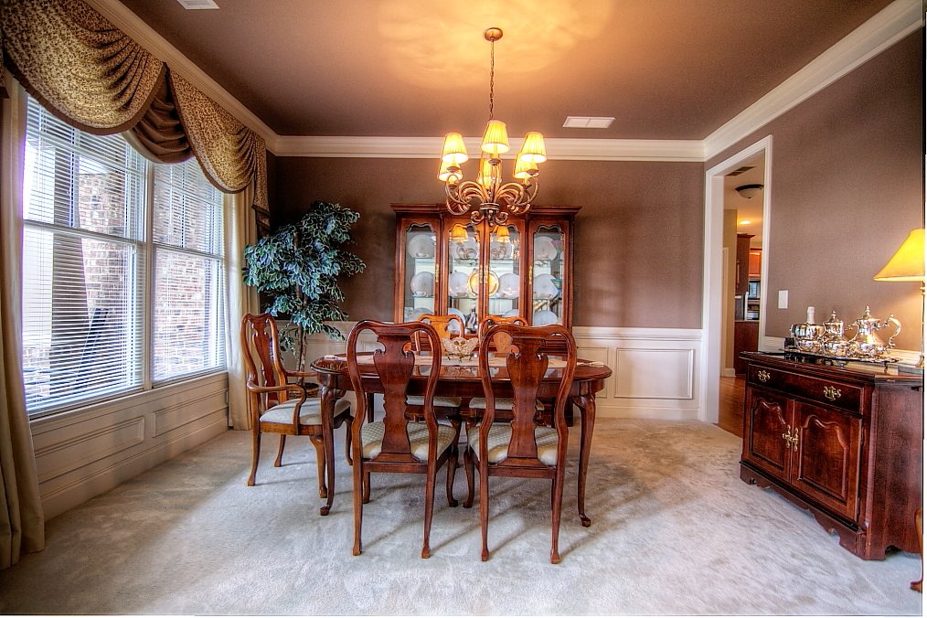 Glide Tour of 6010 Stillwater Place, Flowery Branch, 30542