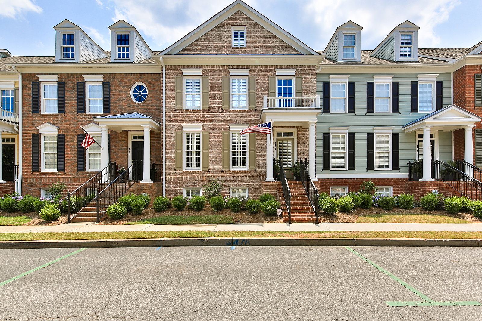 Glide Tour of 7573 Grand Reunion Drive, Hoschton, 30548