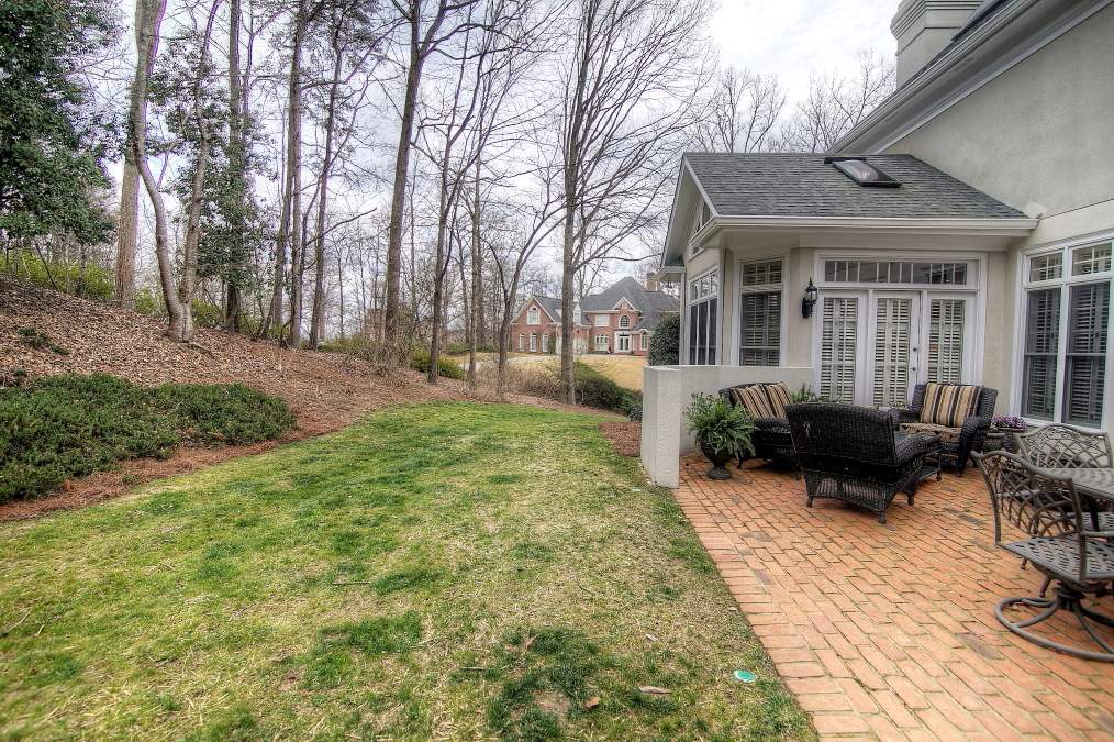 Glide Tour of 430 Covington Cove, Johns Creek, 30022