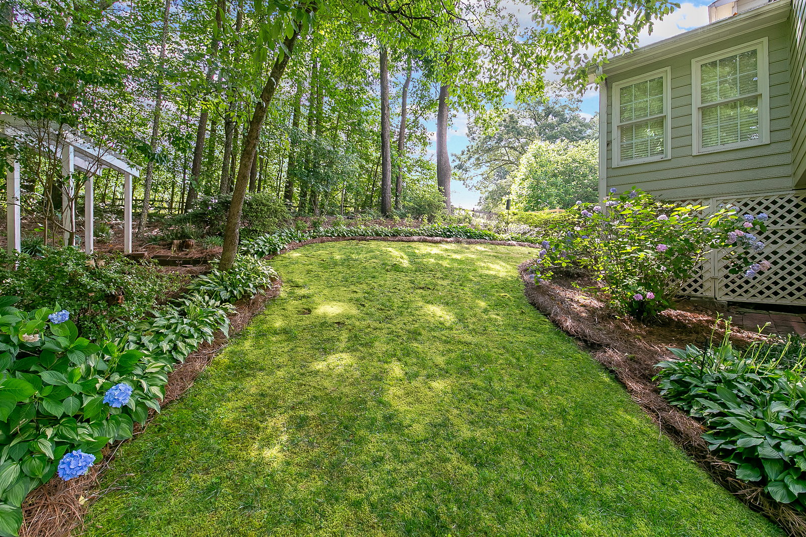 Glide Tour of 2621 Loring Rd, Kennesaw, 30152