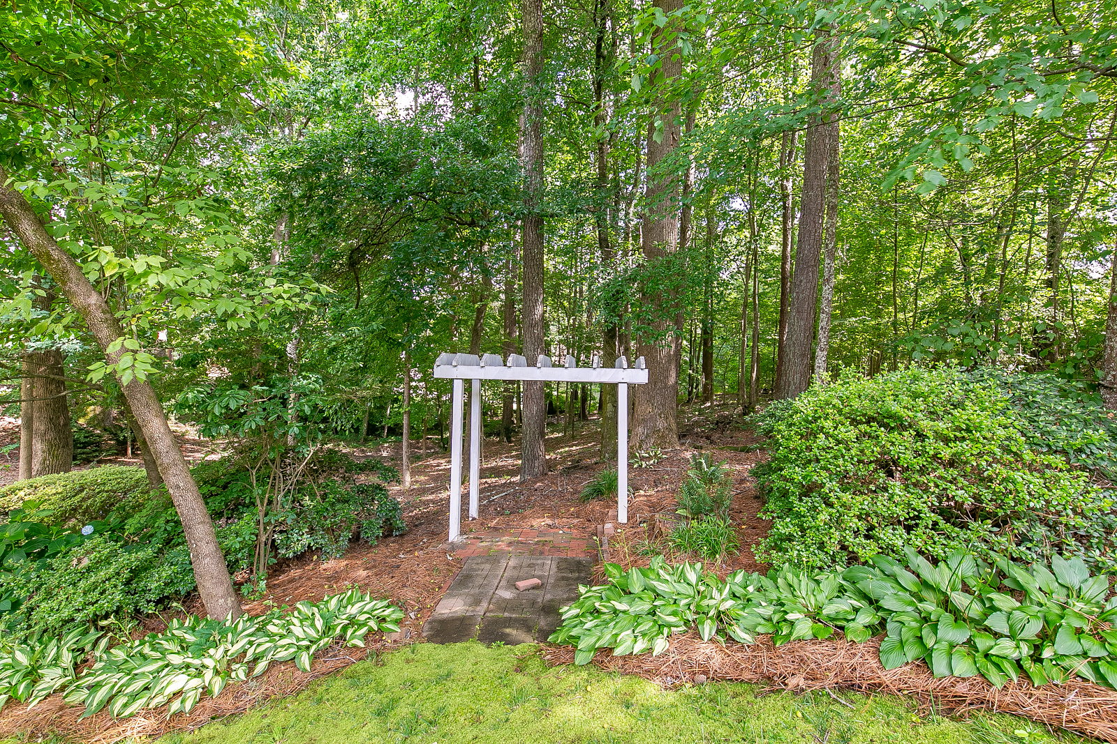 Glide Tour of 2621 Loring Rd, Kennesaw, 30152