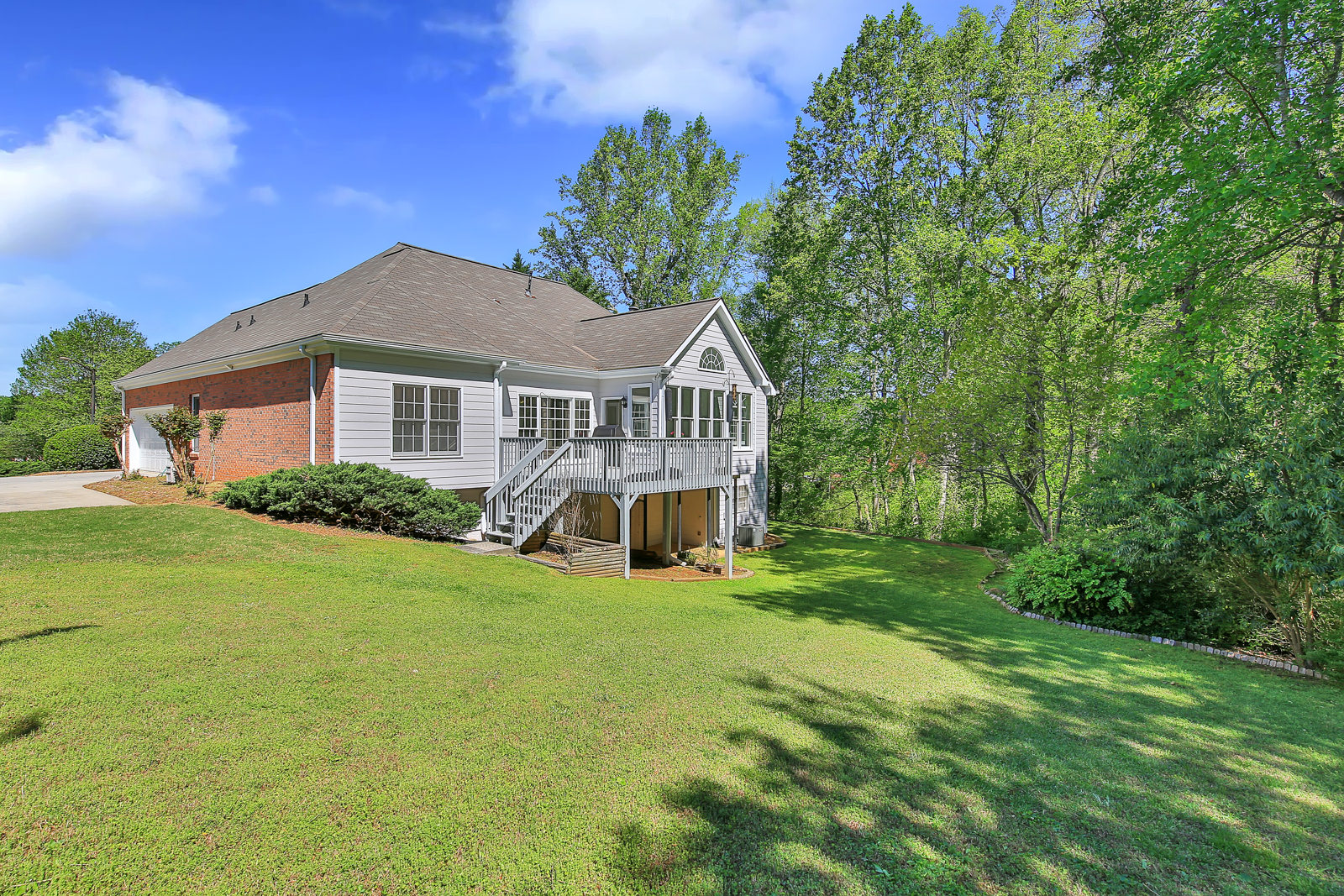 Glide Tour of 1224 Heritage Lakes Drive, Mableton, 30126
