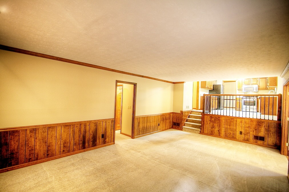 Glide Tour of 4721 Crest Knoll Dr, Mableton, 30126