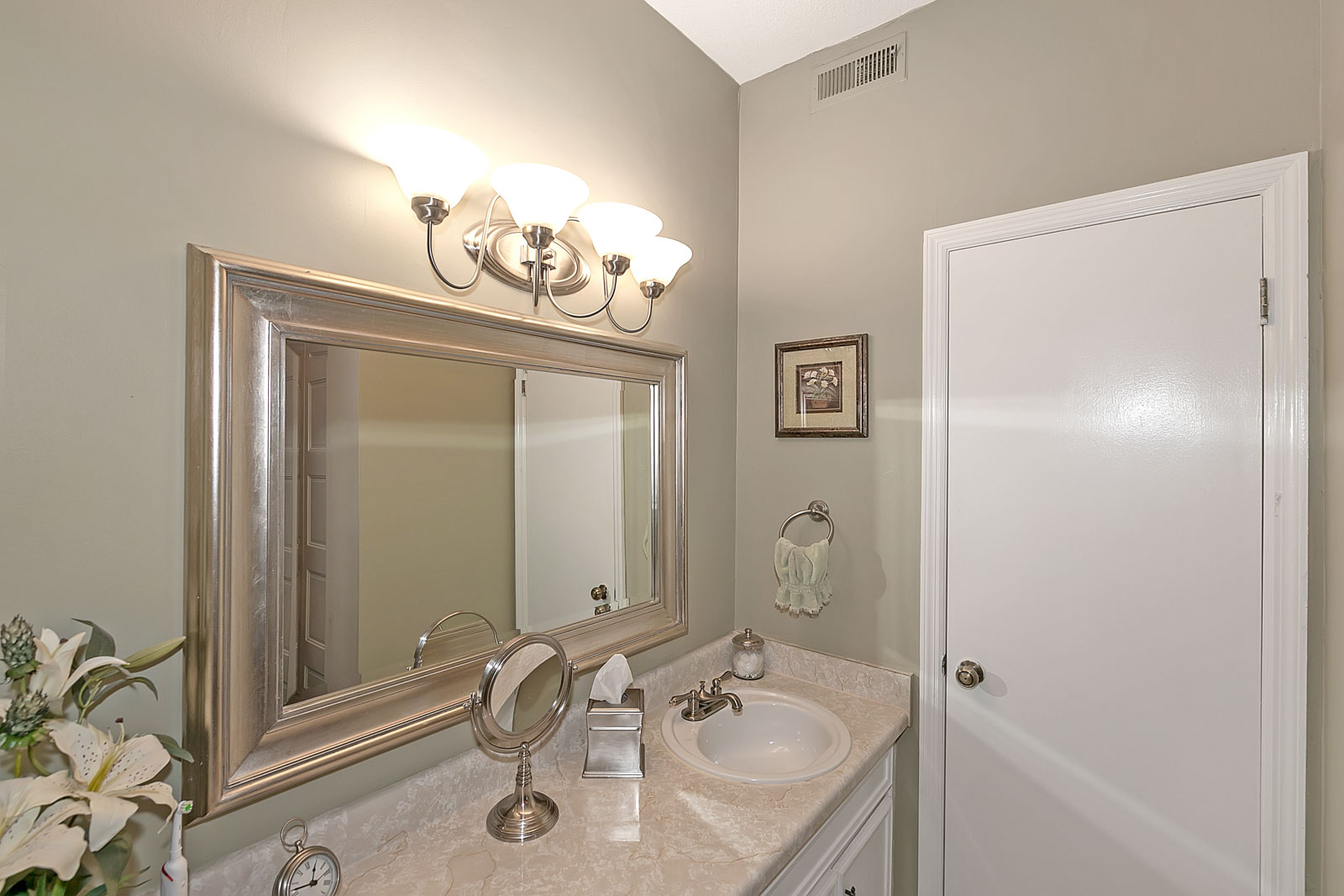 Glide Tour of 5235 Chemin De Vie, Sandy Springs, 30342