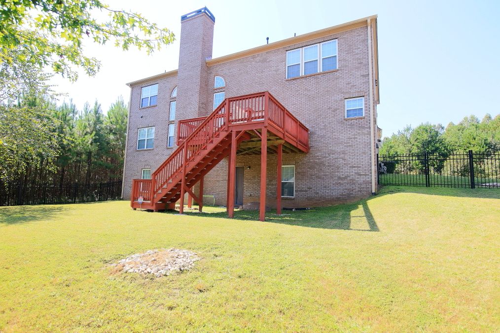 Glide Tour of 1097 Southland bluff, Stone Mountain, 30087