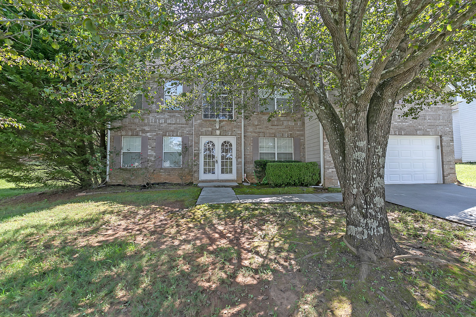 Glide Tour of 5120 Rock Place Drive SW, Stone Mountain, 30087