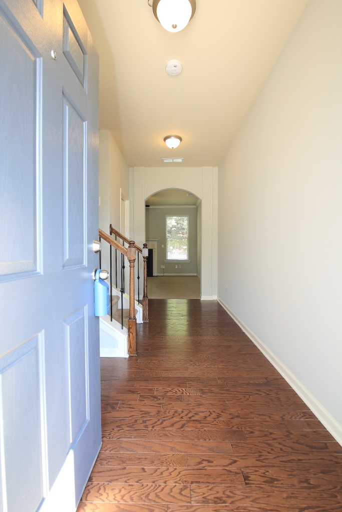 Glide Tour of 201 Highland Village Lane, Woodstock, 30188